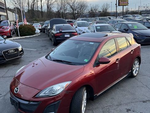 Used 2011 MAZDA MAZDA3 s Grand Touring w/ Tech Pkg image 12