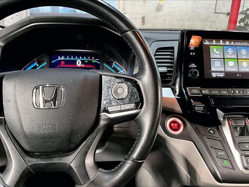 Used 2018 Honda Odyssey EX-L image 24