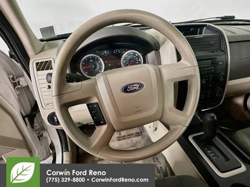 Used 2010 Ford Escape XLS AWD/4WD image 11
