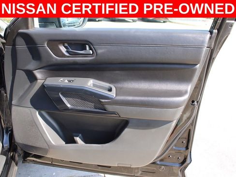 Certified 2024 Nissan Pathfinder SV image 22