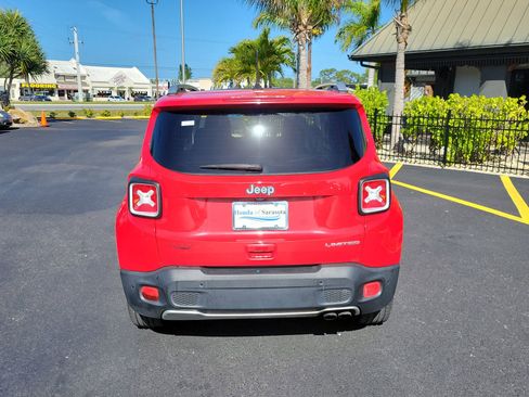 Used 2018 Jeep Renegade Limited w/ UConnect 8.4 Nav Group FWD image 7