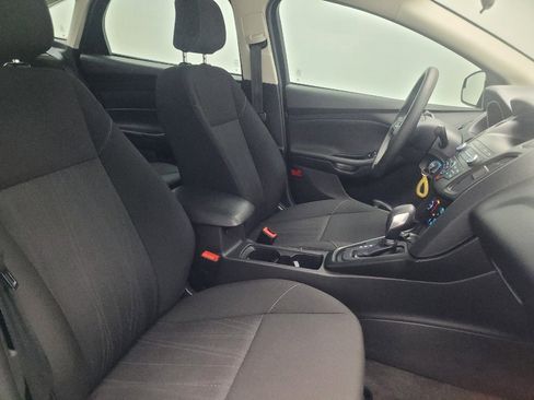 Used 2018 Ford Focus SE image 21