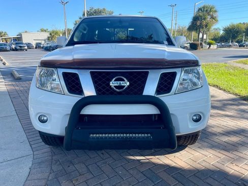 Used 2018 Nissan Frontier PRO-4X image 9