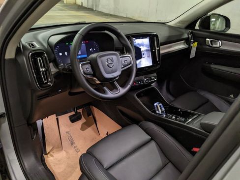 New 2026 Volvo XC40 B5 Plus w/ Protection Package Premier image 8