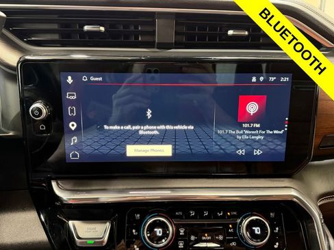 Used 2024 GMC Sierra 3500 Denali Ultimate AWD/4WD image 10
