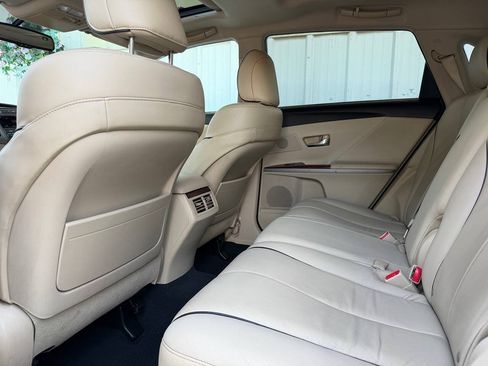 Used 2009 Toyota Venza FWD image 12