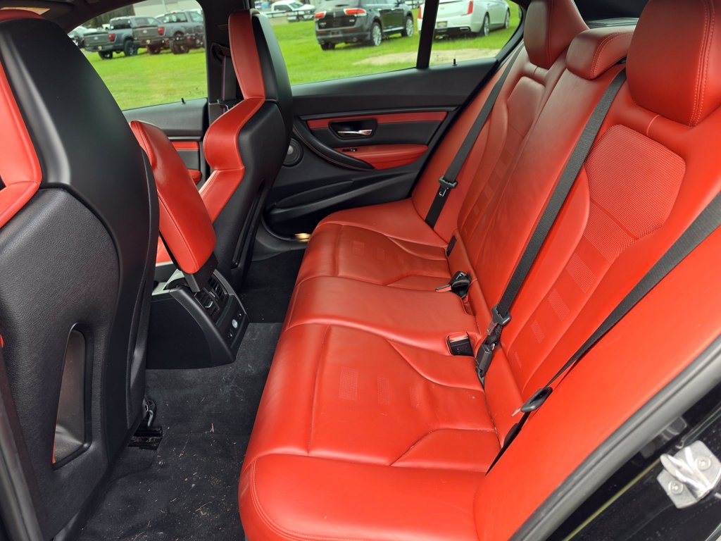 Used 2017 BMW M3 RWD image 11