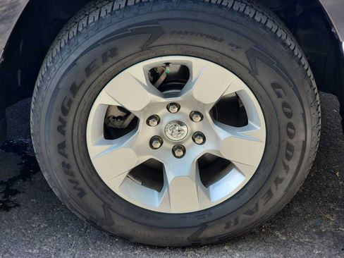 Used 2021 RAM 1500 Big Horn RWD image 12