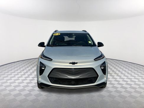 Used 2023 Chevrolet Bolt EUV LT w/ Convenience Package image 2