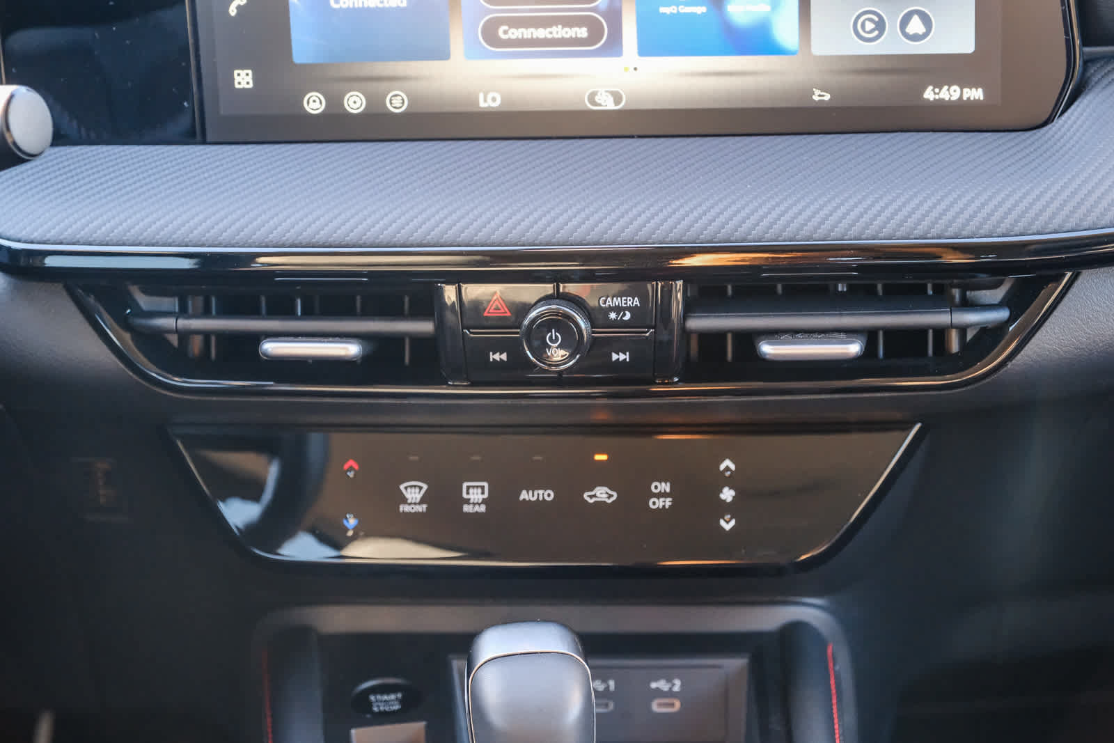 Used 2026 Nissan Kicks SR FWD image 15