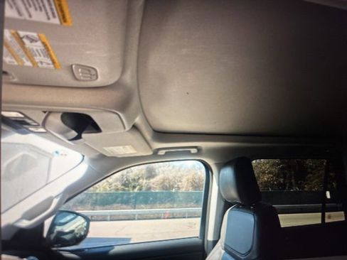 Used 2025 Ford Expedition Active image 7