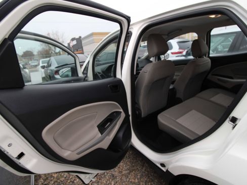 Used 2021 Ford EcoSport S image 17