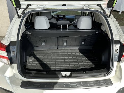 Used 2019 Subaru Crosstrek 2.0i Limited w/ Moonroof Package w/Navigation image 32