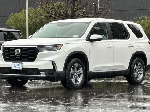 New 2025 Honda Pilot EX-L image 8