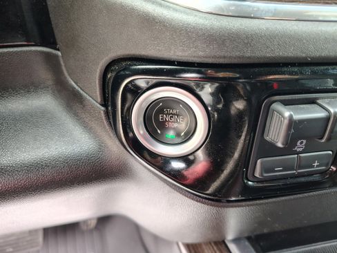 Used 2023 Chevrolet Silverado 1500 LT Trail Boss w/ Protection Package image 28