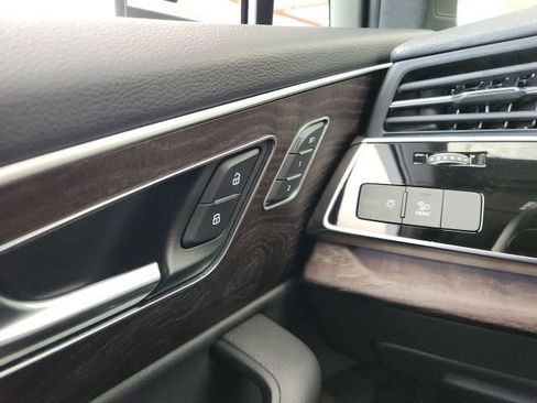 Used 2021 Audi Q7 2.0T Premium Plus w/ Premium Plus Package image 39