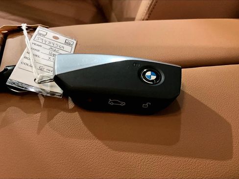 Certified 2025 BMW X5 xDrive40i w/ Parking Assistance Package AWD/4WD image 14