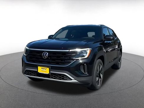 Used 2025 Volkswagen Atlas Cross Sport SE AWD/4WD image 7
