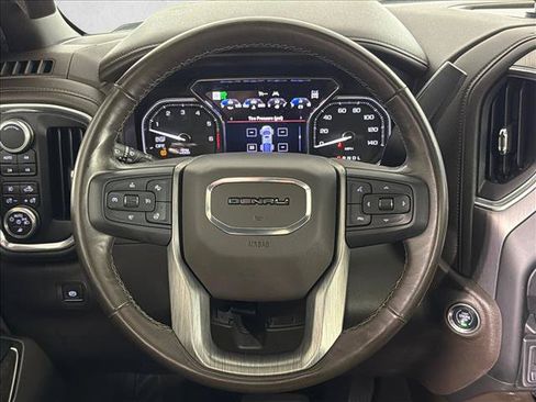 Used 2019 GMC Sierra 1500 Denali w/ Denali Ultimate Package AWD/4WD image 25