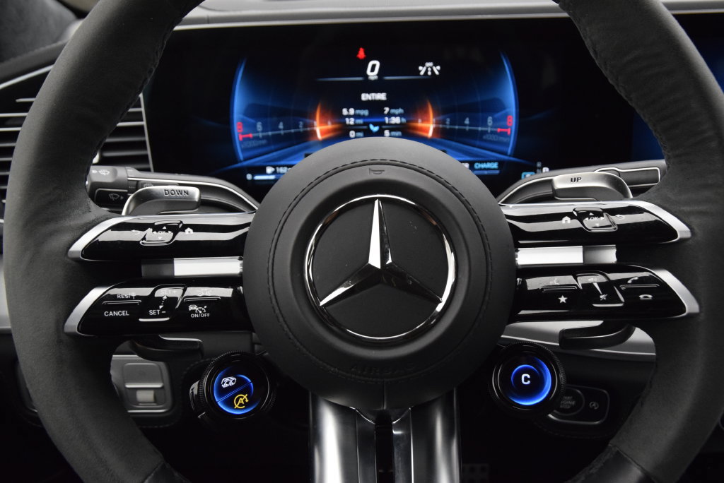 Used 2025 Mercedes-Benz GLS 63 AMG 4MATIC image 24