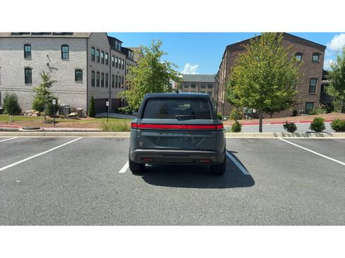 Used 2026 Rivian R1S Premium AWD/4WD image 4