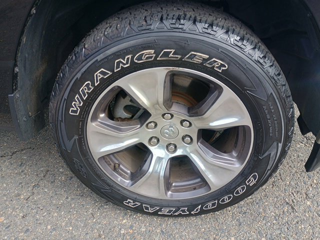 Used 2023 RAM 1500 Laramie AWD/4WD image 10