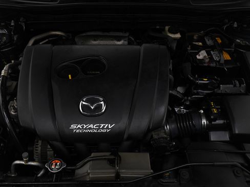 Used 2016 MAZDA MAZDA3 i Sport w/ Preferred Equipment Package image 26