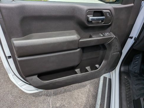 Used 2025 Chevrolet Silverado 1500 W/T image 24