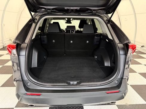 Used 2025 Toyota RAV4 XLE FWD image 4