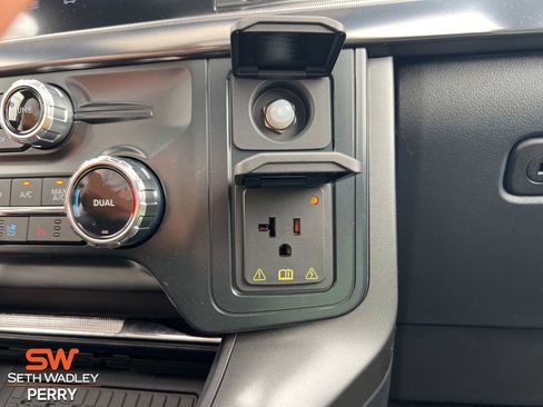 New 2025 Ford F150 Lariat w/ Equipment Group 502A High image 20