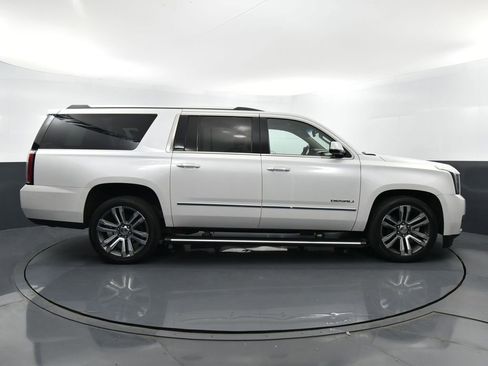 Used 2019 GMC Yukon XL Denali w/ Denali Ultimate Package image 47