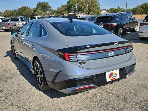 Used 2024 Hyundai Sonata SEL FWD image 8