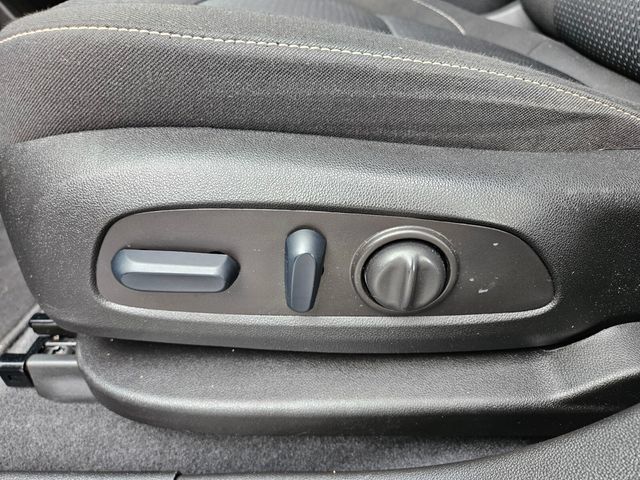Used 2023 GMC Acadia SLE w/ Driver Convenience Package AWD/4WD image 9