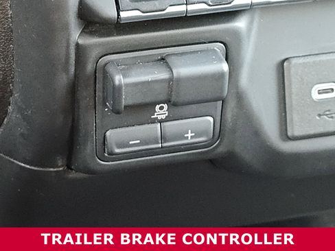 Used 2024 Chevrolet Silverado 3500 W/T image 25