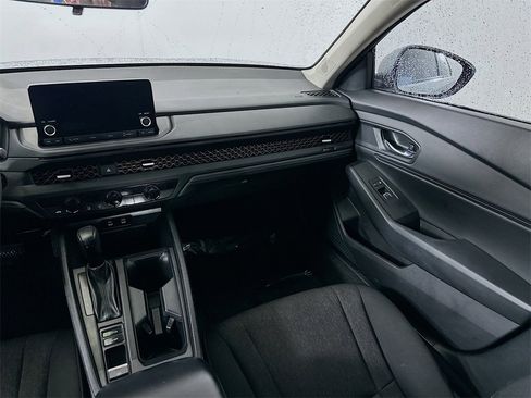 Used 2023 Honda Accord EX image 19