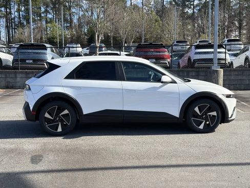 New 2026 Hyundai Ioniq 5 SEL image 8