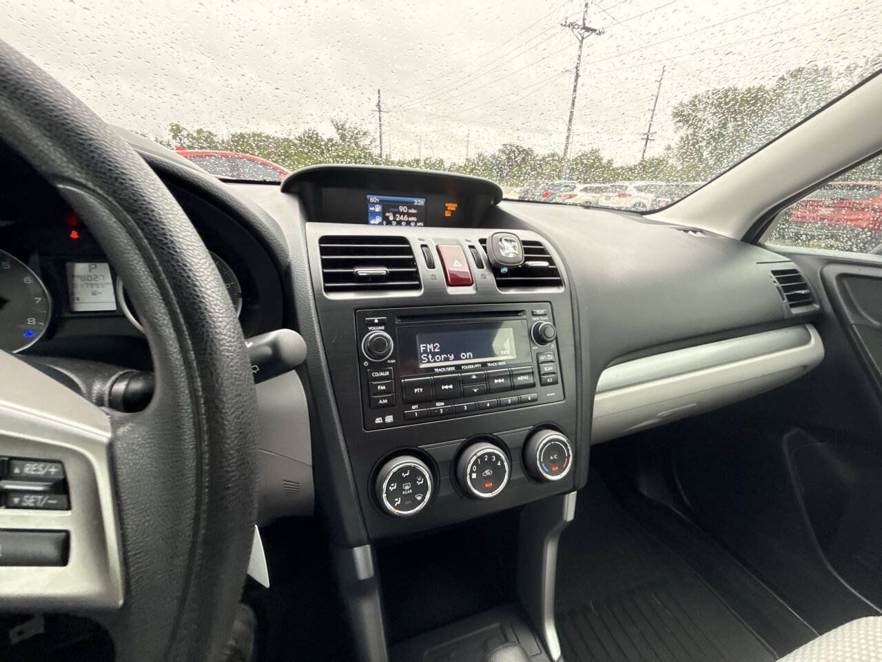 Used 2015 Subaru Forester 2.5i AWD/4WD image 23