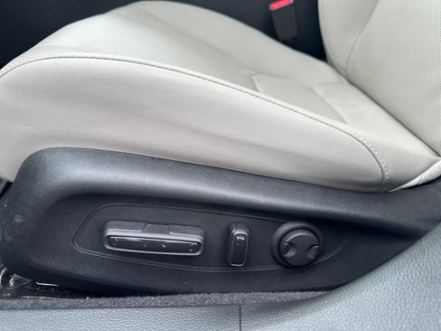Used 2025 Honda Accord Touring image 17