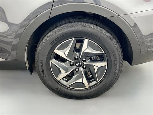 Used 2021 Kia Sorento EX image 38