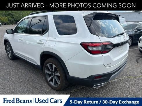 Used 2024 Honda Pilot Elite image 6