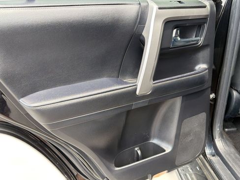 Used 2024 Toyota 4Runner SR5 AWD/4WD image 32
