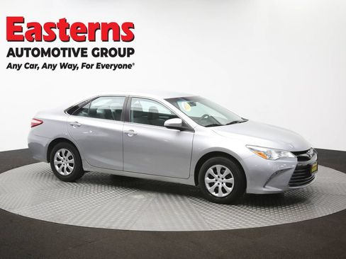 Used 2015 Toyota Camry LE FWD image 46