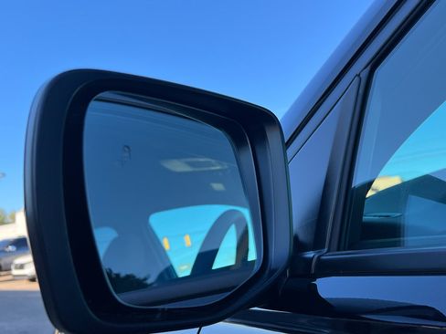 New 2025 Honda Pilot Sport image 13