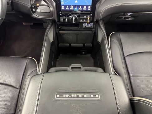 Used 2024 RAM 2500 Limited AWD/4WD image 17