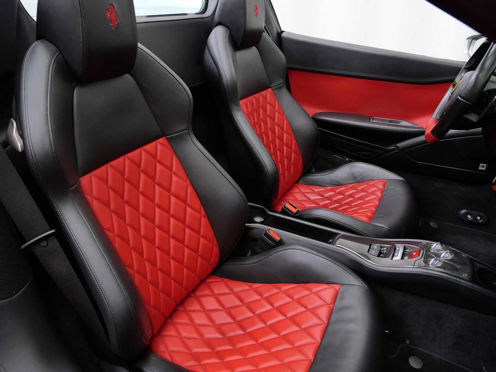Certified 2013 Ferrari 458 Spider RWD image 14
