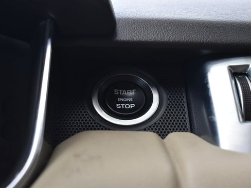 Used 2019 Land Rover Range Rover Sport HSE image 35