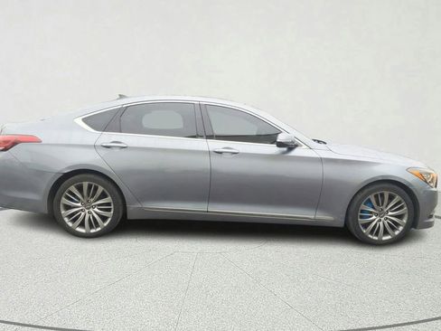 Used 2015 Hyundai Genesis 5.0 image 7