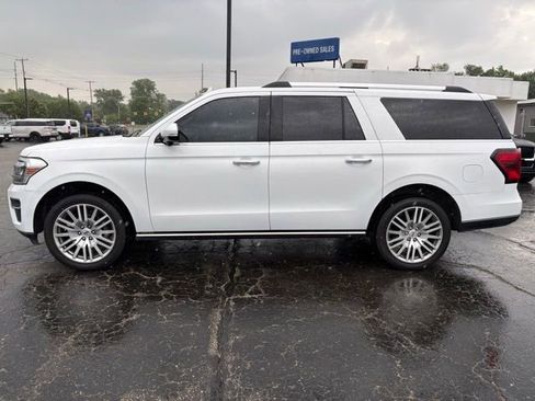 Used 2024 Ford Expedition Max Limited AWD/4WD image 2