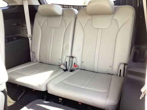 Used 2025 Kia Sorento EX AWD/4WD image 17