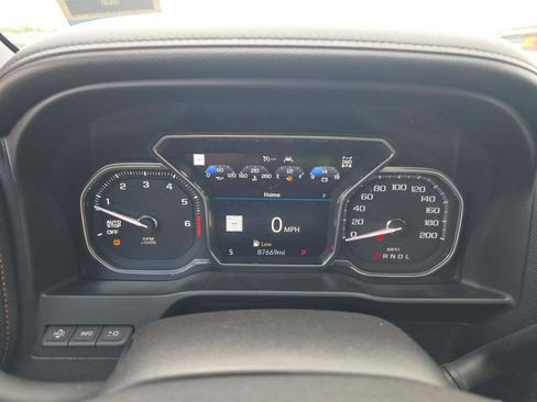 Used 2019 GMC Sierra 1500 AT4 w/ AT4 Premium Package AWD/4WD image 3